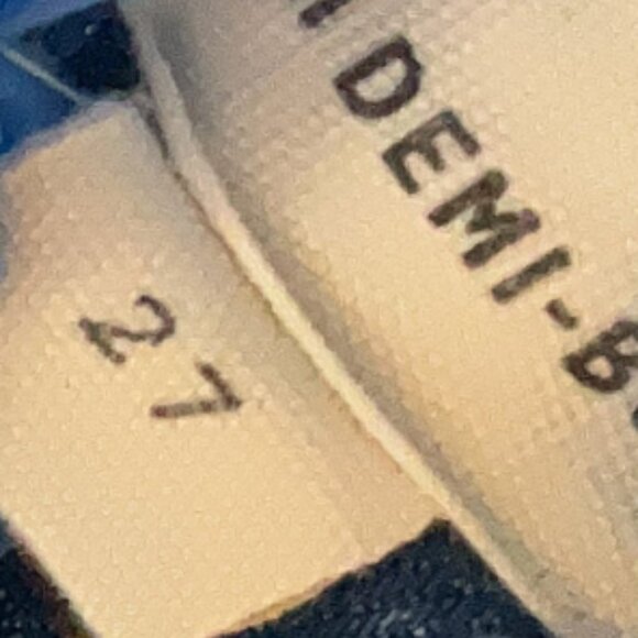 Cali Demi-Boot Jeans: Button-Front Edition Size 27 - Picture 8 of 10